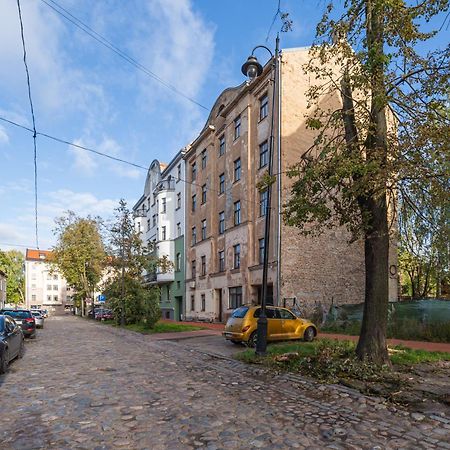 Lienes Iela Gem 1Br Apartment With Fireplace In Historic Unesco Center Riga Exterior foto