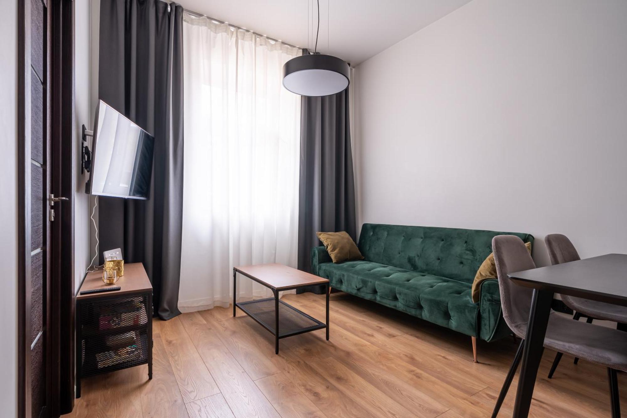 Lienes Iela Gem 1Br Apartment With Fireplace In Historic Unesco Center Riga Exterior foto