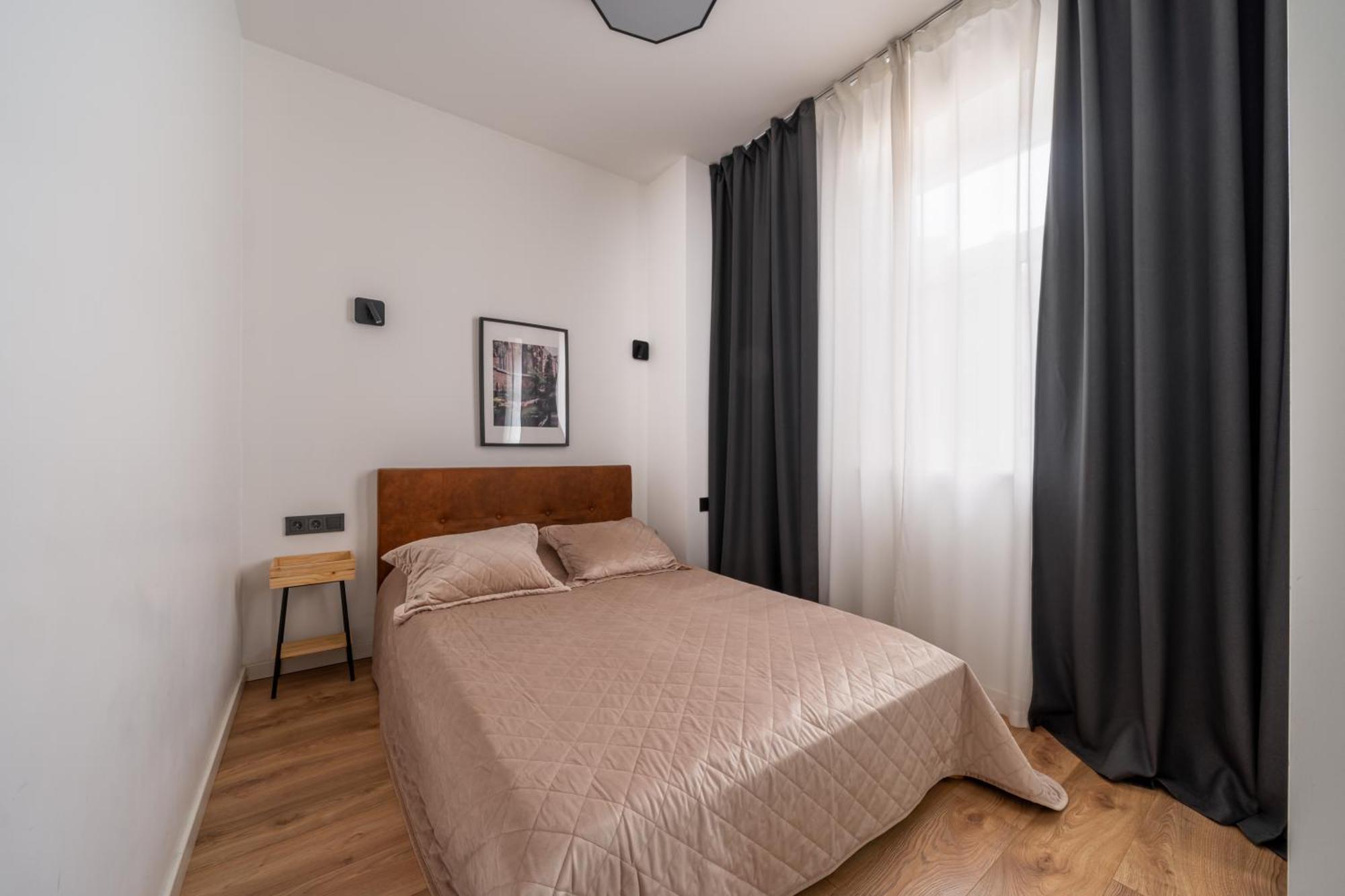 Lienes Iela Gem 1Br Apartment With Fireplace In Historic Unesco Center Riga Exterior foto